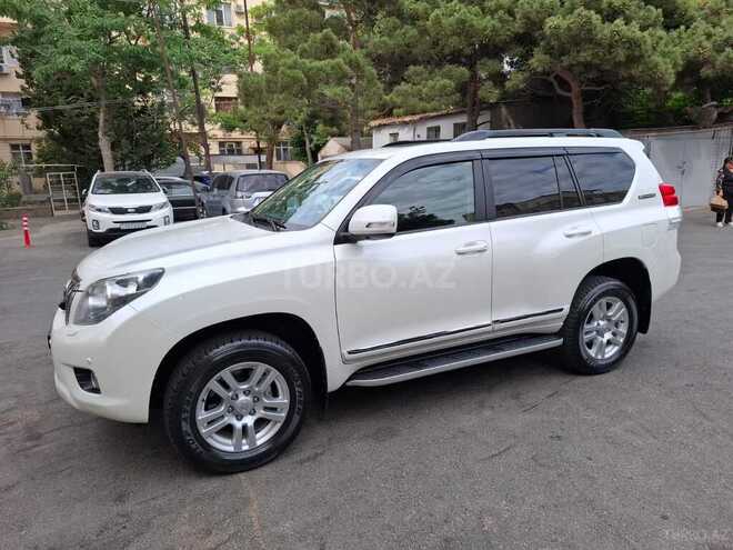 Toyota Land Cruiser Prado-12