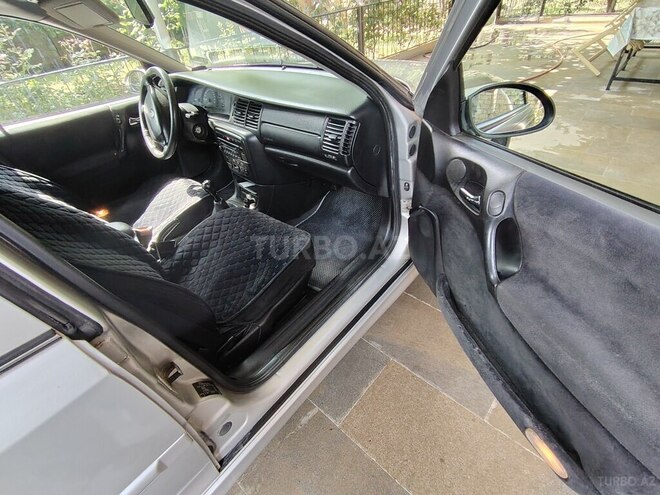 Opel Vectra 2001, 414,000 km - 1.6 l - Bakı