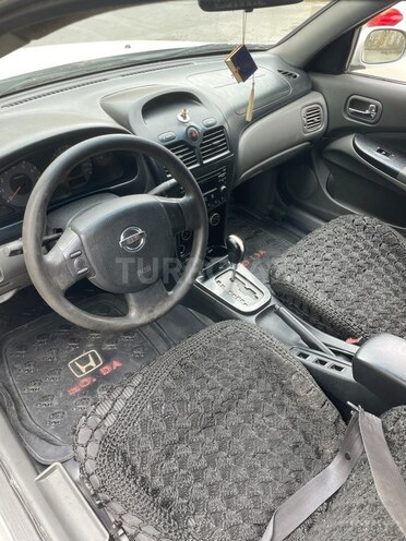 Nissan Sunny 2011, 200,000 km - 1.6 l - Bakı