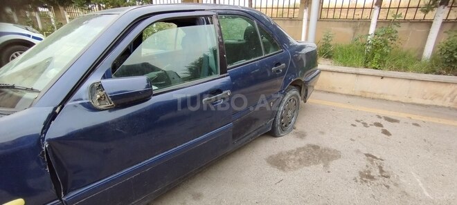 Mercedes C 230 1997, 217,121 km - 2.3 l - Xudat