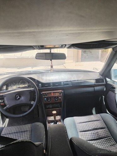 Mercedes E 230 1989, 247,852 km - 2.3 л - Bakı