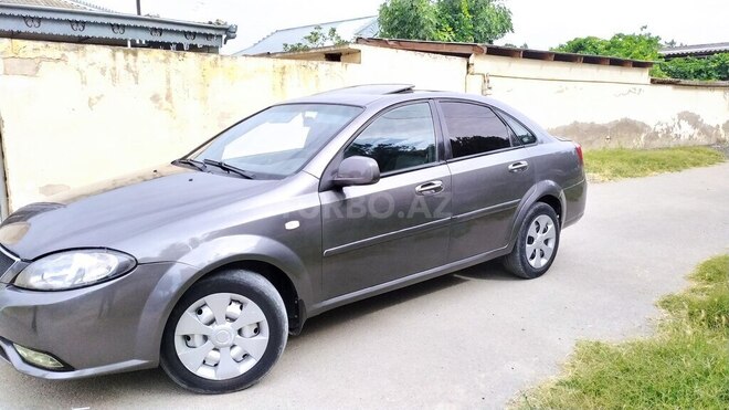 Daewoo Gentra 2014, 410,000 km - 1.5 l - Şirvan
