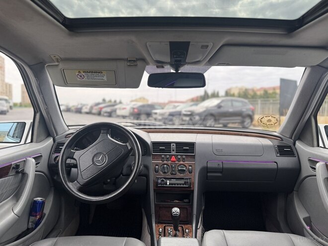 Mercedes C 230 2000, 293,000 km - 2.3 l - Bakı