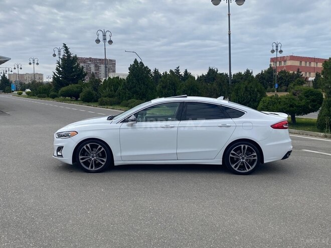 Ford Fusion (North America) 2019, 93,000 km - 2.0 л - Bakı