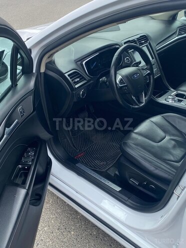 Ford Fusion (North America) 2019, 93,000 km - 2.0 л - Bakı
