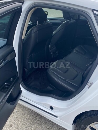 Ford Fusion (North America) 2019, 93,000 km - 2.0 л - Bakı
