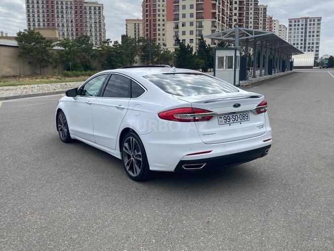 Ford Fusion (North America) 2019, 93,000 km - 2.0 л - Bakı