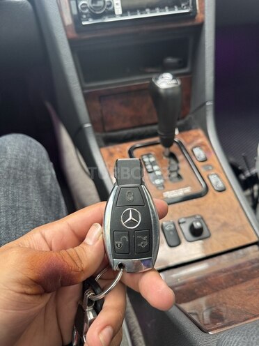 Mercedes C 230 2000, 293,000 km - 2.3 l - Bakı