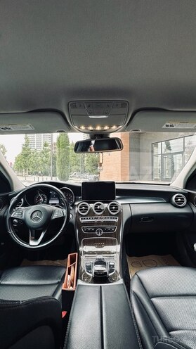 Mercedes C 300-10