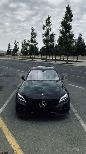 Mercedes C 300-1