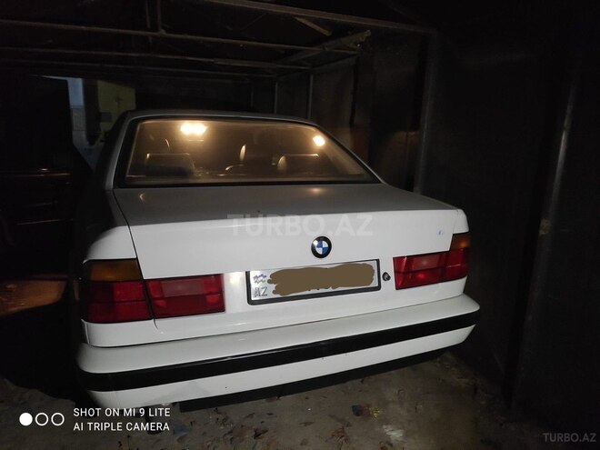 BMW 520 1990, 527,000 km - 2.0 l - Bakı