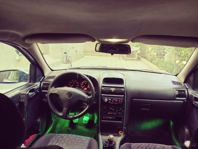 Opel Astra 1998, 250,000 km - 1.6 l - Bakı
