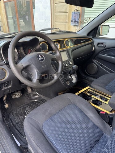 Mitsubishi Airtrek 2003, 301,000 km - 2.0 l - Bakı