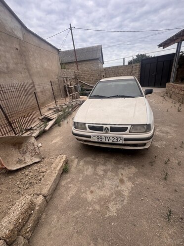 Volkswagen Polo 1995, 350,000 km - 1.6 l - Bakı