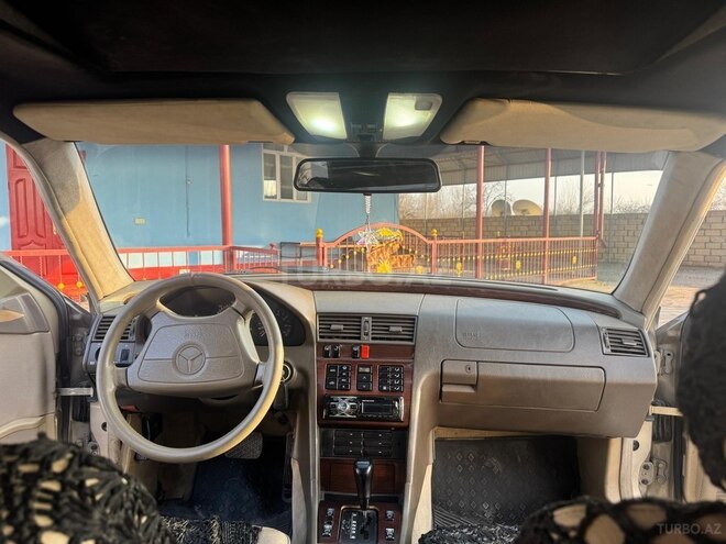 Mercedes C 220 1995, 356,000 km - 2.2 л - Bakı