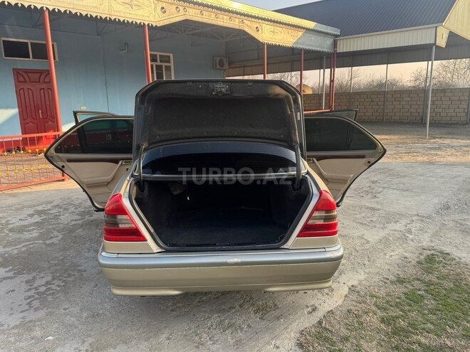 Mercedes C 220 1995, 356,000 km - 2.2 л - Bakı