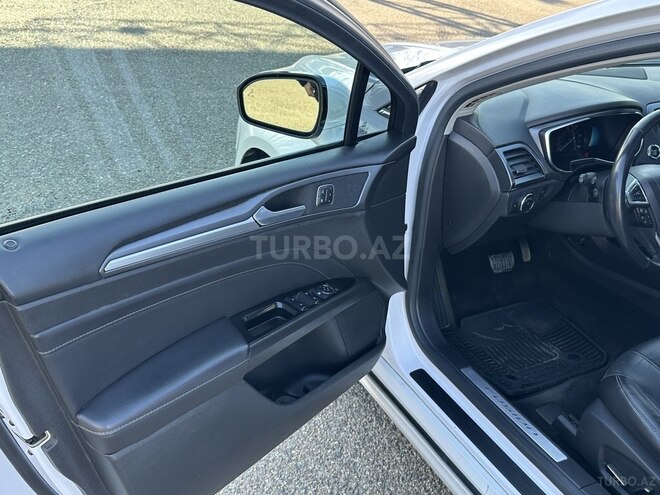 Ford Fusion (North America) 2013, 260,000 km - 2.0 l - Gəncə