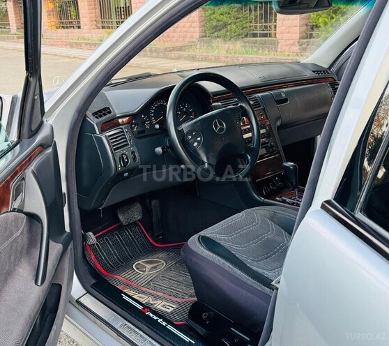 Mercedes E 220 d 2000, 560,000 km - 2.2 л - Cəlilabad