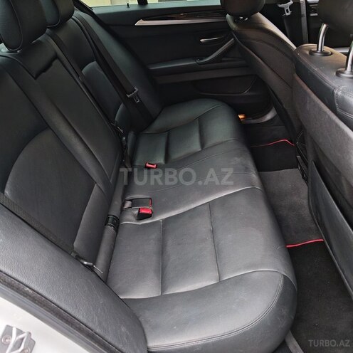 BMW 528-8
