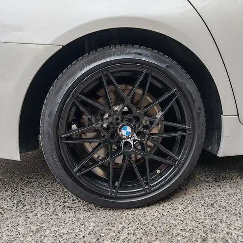 BMW 528-12