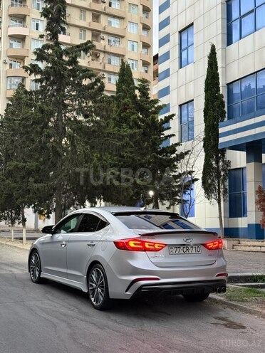 Hyundai Elantra 2018, 40,474 km - 1.6 l - Bakı