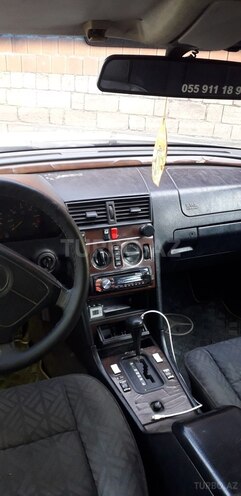 Mercedes E 250 1994, 160,000 km - 2.5 l - Masallı