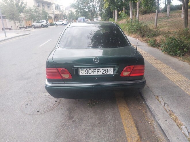 Mercedes E 230 1995, 370,000 km - 2.3 l - Bakı
