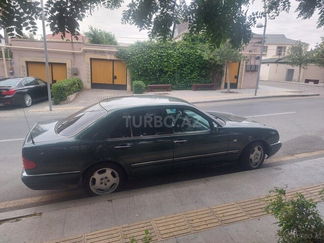Mercedes E 230 1995, 370,000 km - 2.3 l - Bakı