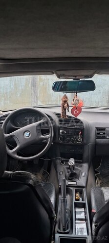 BMW 318 1992, 329,153 km - 1.8 l - Goranboy