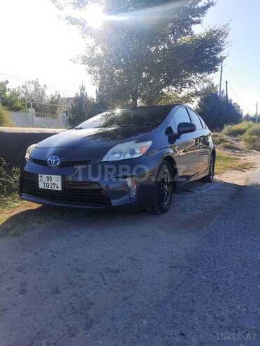 Toyota Prius-2