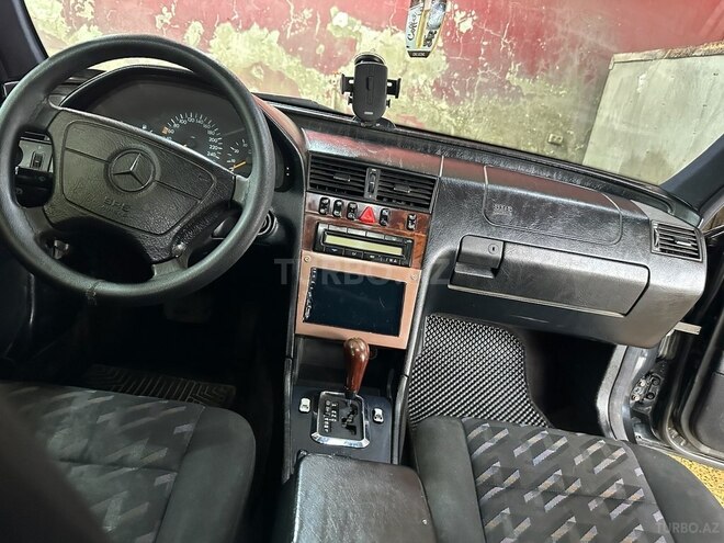 Mercedes C 240 1998, 346,000 km - 2.4 l - Xaçmaz