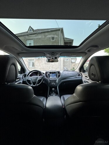 Hyundai Grand Santa Fe-7