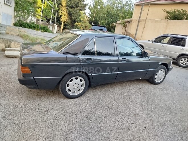 Mercedes 190-6