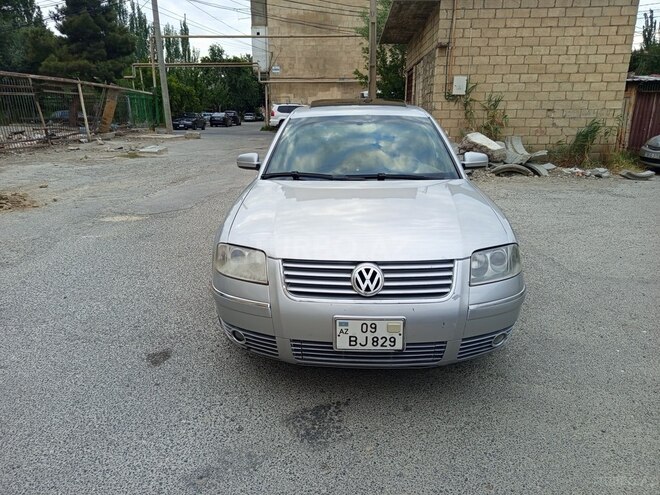 Volkswagen Passat 2003, 281,972 km - 2.3 l - Bakı