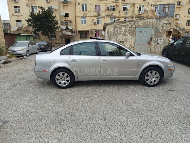 Volkswagen Passat 2003, 281,972 km - 2.3 l - Bakı