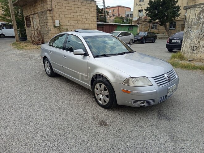 Volkswagen Passat 2003, 281,972 km - 2.3 l - Bakı