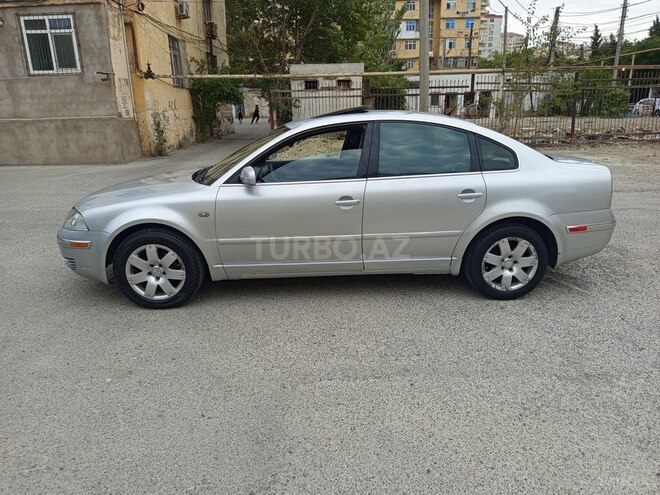 Volkswagen Passat 2003, 281,972 km - 2.3 l - Bakı