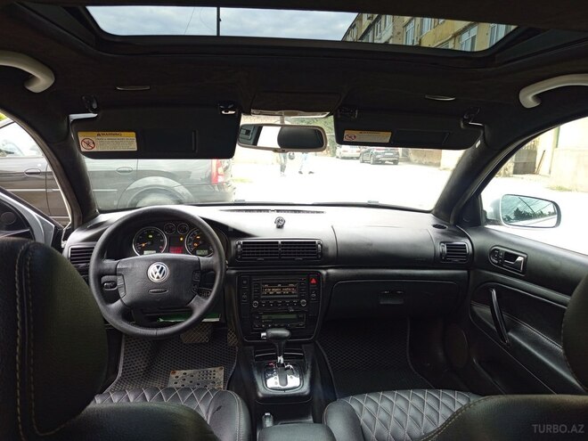 Volkswagen Passat 2003, 281,972 km - 2.3 l - Bakı