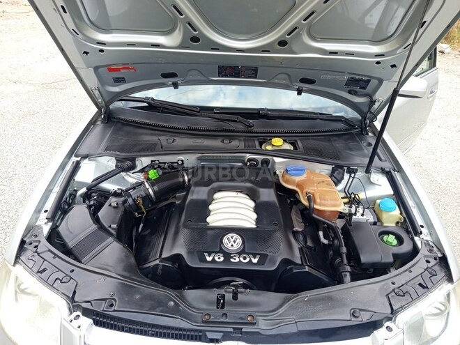 Volkswagen Passat 2003, 281,972 km - 2.3 l - Bakı