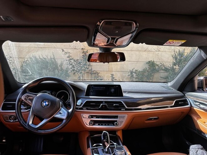 BMW 730 2017, 230,000 km - 3.0 л - Bakı