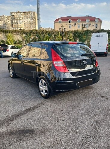 Hyundai i30-8