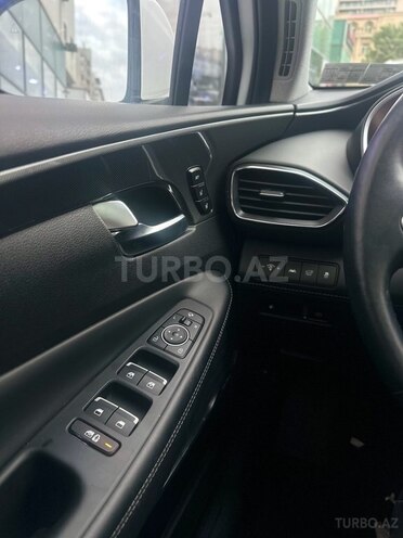 Hyundai Santa Fe 2023, 17,000 km - 1.6 l - Bakı