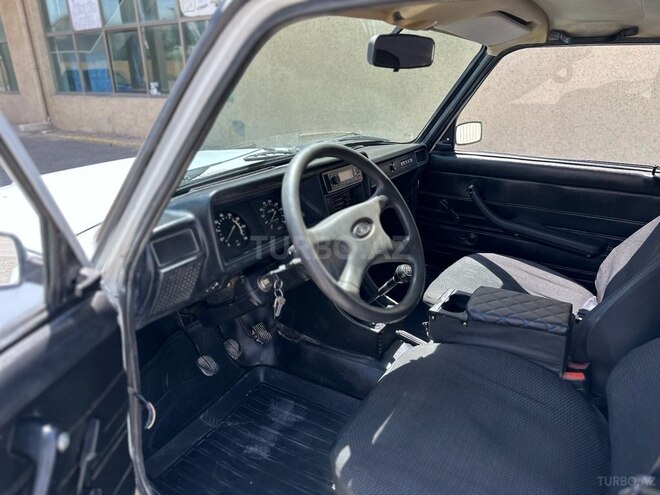 LADA (VAZ) 2107 2008, 14,100 km - 1.6 l - Salyan