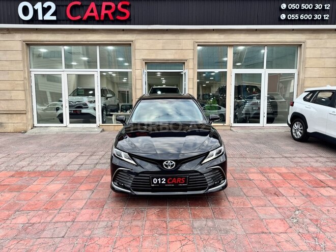 Toyota Camry-1