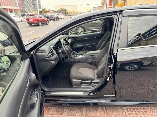 Toyota Camry-5