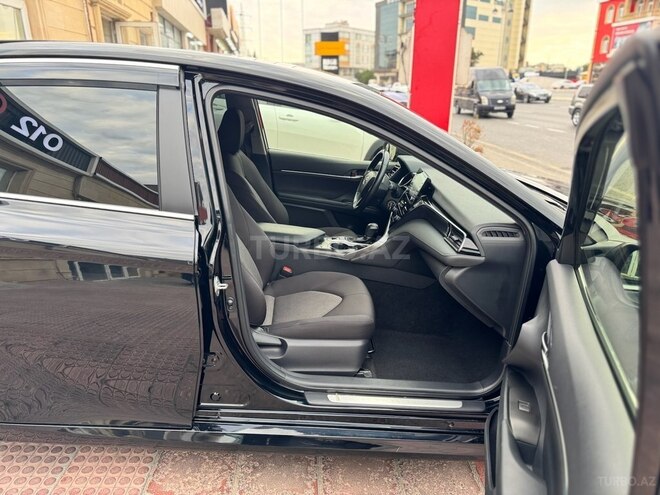 Toyota Camry-9