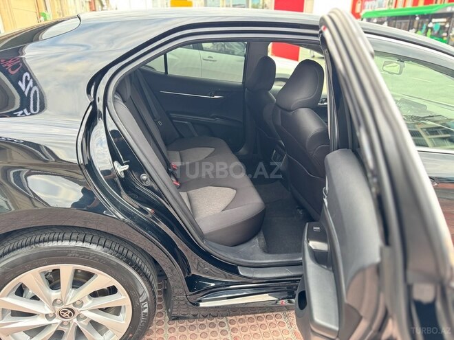Toyota Camry-8