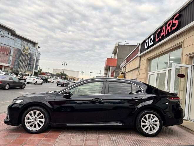 Toyota Camry-3