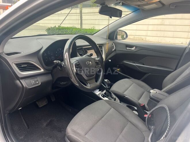 Hyundai Accent 2018, 131,966 km - 1.6 l - Bakı