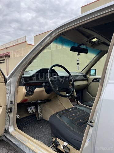 Mercedes E 300 d 1993, 333,333 km - 3.0 l - Bakı